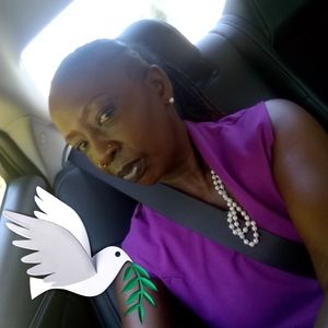 Meet your Posher, Cassandra